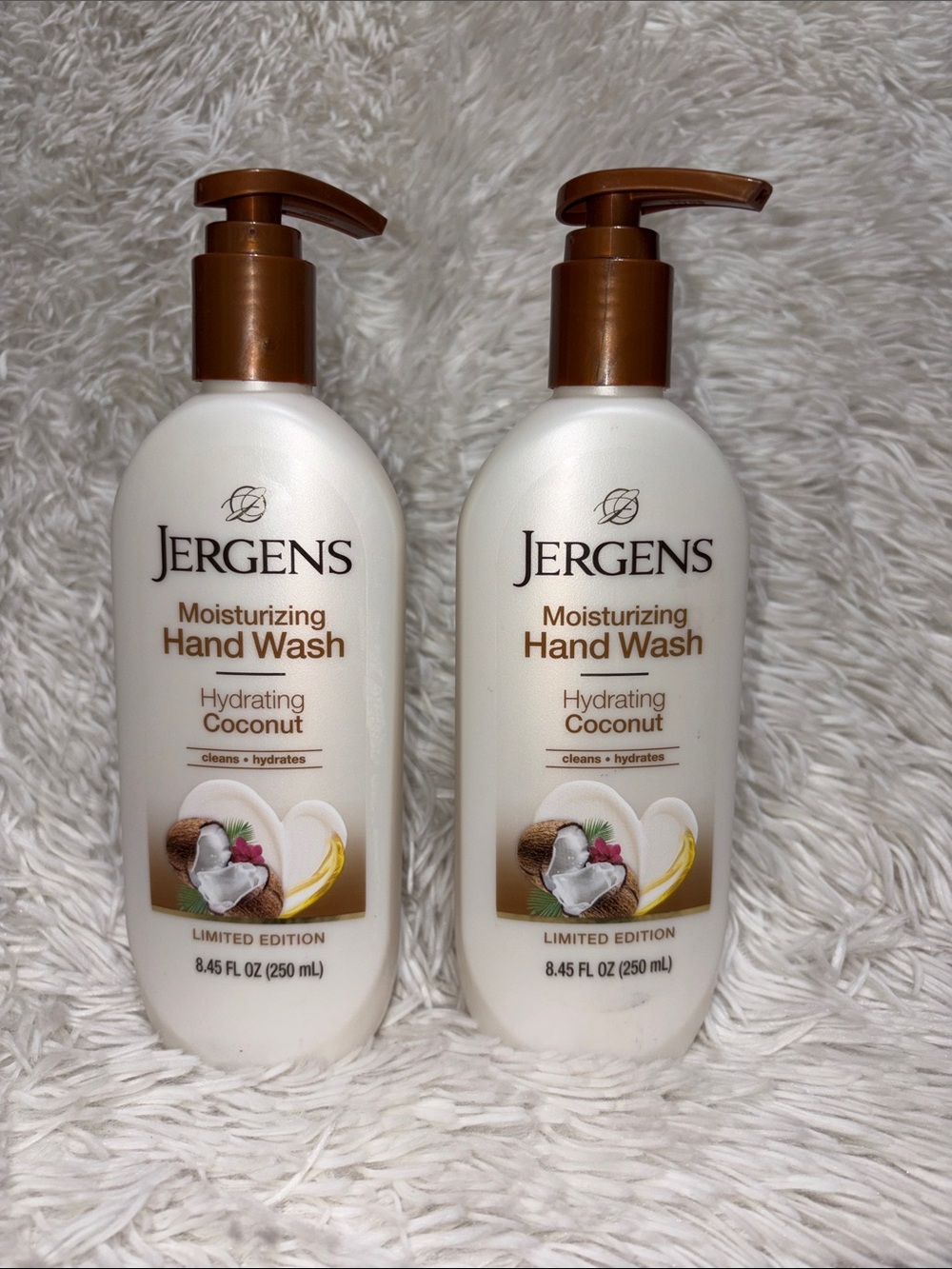 Jergens Moisturizing Hand Wash Hydrating Hand Wash 8.45 fl.oz Each (Lot of 2)